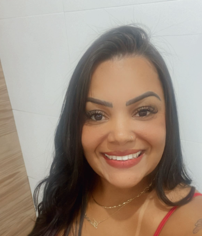 Isabela L.